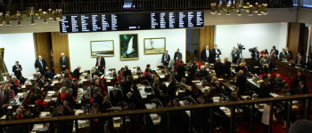 Can a Redistricting Panel Avoid Politics?