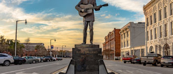A simple Thanksgiving lesson you can learn from Hank Williams